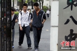上海多校使用全国首本男生性别教材 教育部门表态 - 哈尔滨新闻网