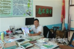 靠自行车“站”着上课三十年 - 哈尔滨新闻网