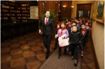 感受法治氛围 走好成长第一步 黑龙江高院公众开放日迎来小学生参观者 - 法院