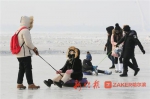 冰城团队游客比上周增一成 游客:不冷就不好玩了 - 新浪黑龙江