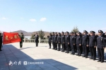 致敬 去年黑龙江15名民警因公牺牲 重伤25人轻伤164 - 新浪黑龙江