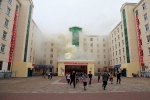 我校举行本科新生消防演习 - 哈尔滨工业大学