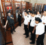 省法院第73次“公众开放日”：机场海关工作人员走进法院 体验司法为民创新举措 - 法院