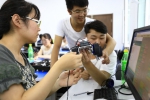 这个工程创新实践中心不一般：3D打印、AR、VR，还可制造各种机器人 - 哈尔滨工业大学