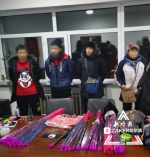 胆不小！哈市四小贩中央大街卖烟花爆竹 被拘留5天 - 新浪黑龙江