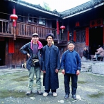 七年拍摄4万张少数民族照片 龙江摄影家拍出最炫民居风 - 新浪黑龙江