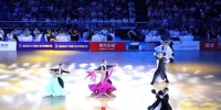 跳出真正“国际范” 16个国家颜值爆表舞者冰城斗舞 - 新浪黑龙江